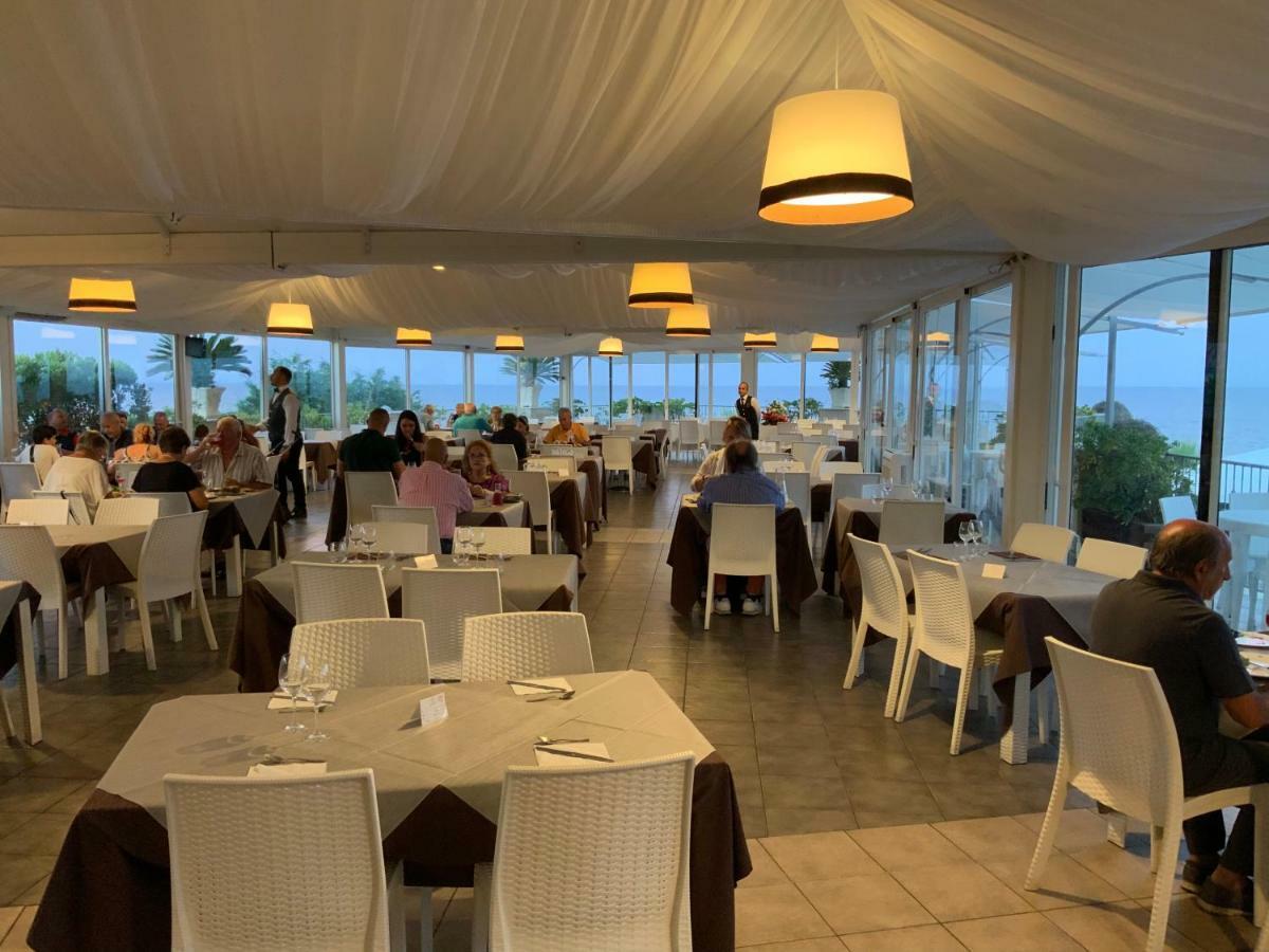 巴雷斯蒂尔利大酒店 Torre Melissa 外观 照片