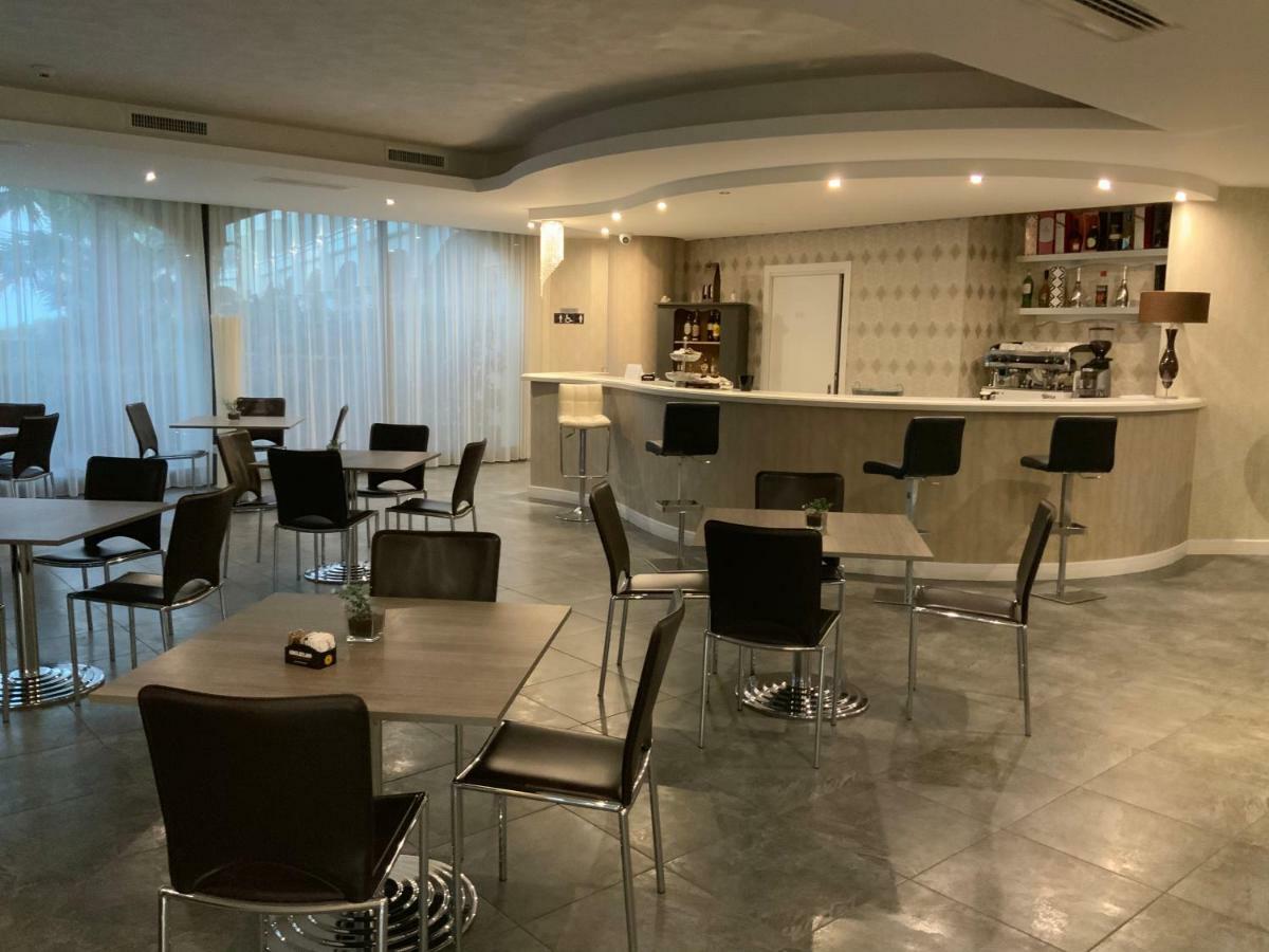 巴雷斯蒂尔利大酒店 Torre Melissa 外观 照片