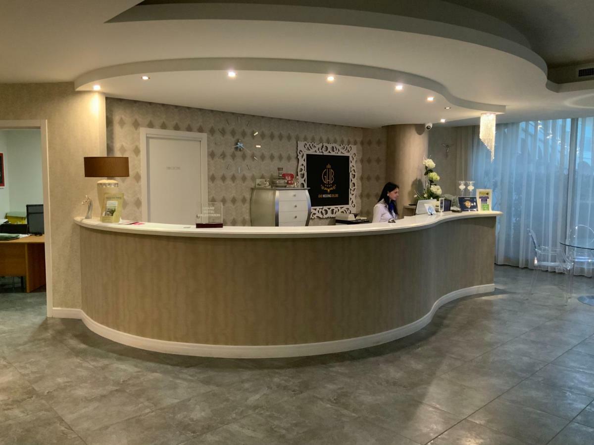 巴雷斯蒂尔利大酒店 Torre Melissa 外观 照片